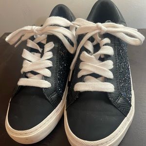 A New Day Black Glittery Sparkle Low Top Sneakers Girls Size 6